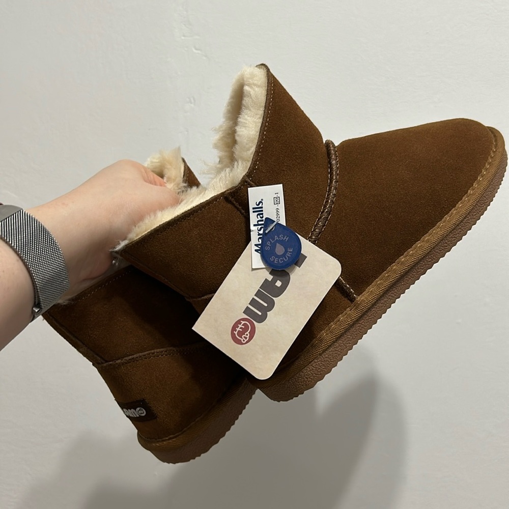 Lamo Suede Boots Lined Chestnut NWT